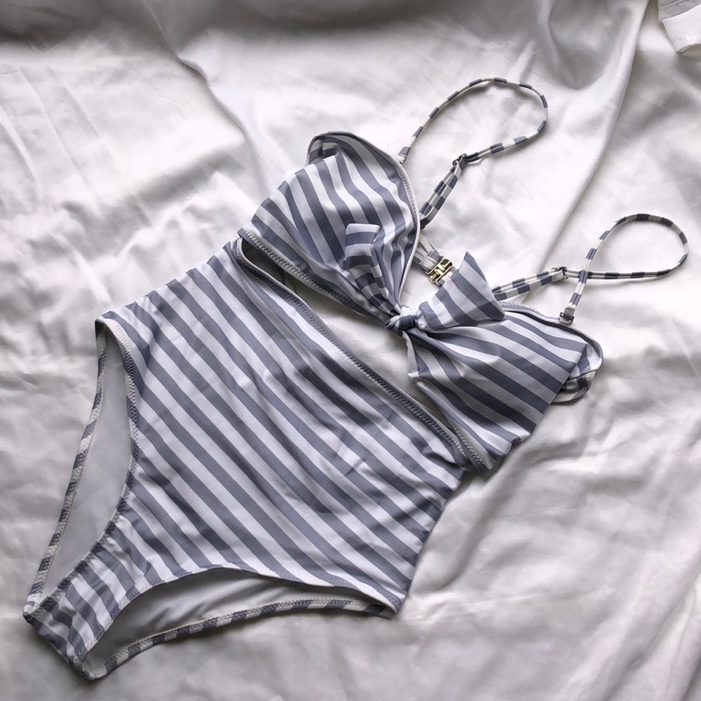Zaful Striped cut out 1 piece